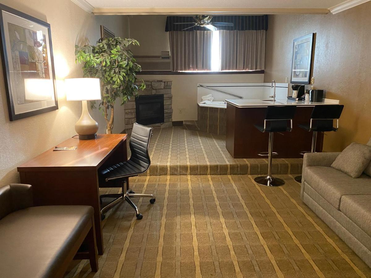 Wyndham Garden Warsaw Otel Dış mekan fotoğraf